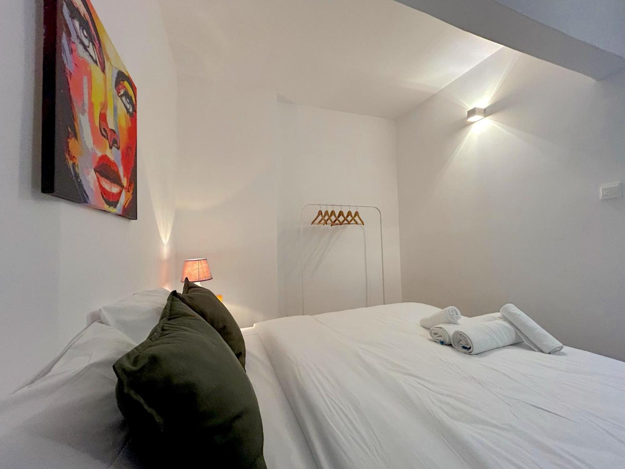 Queen Regina Suites By Platform 357 Nicosia Exterior photo